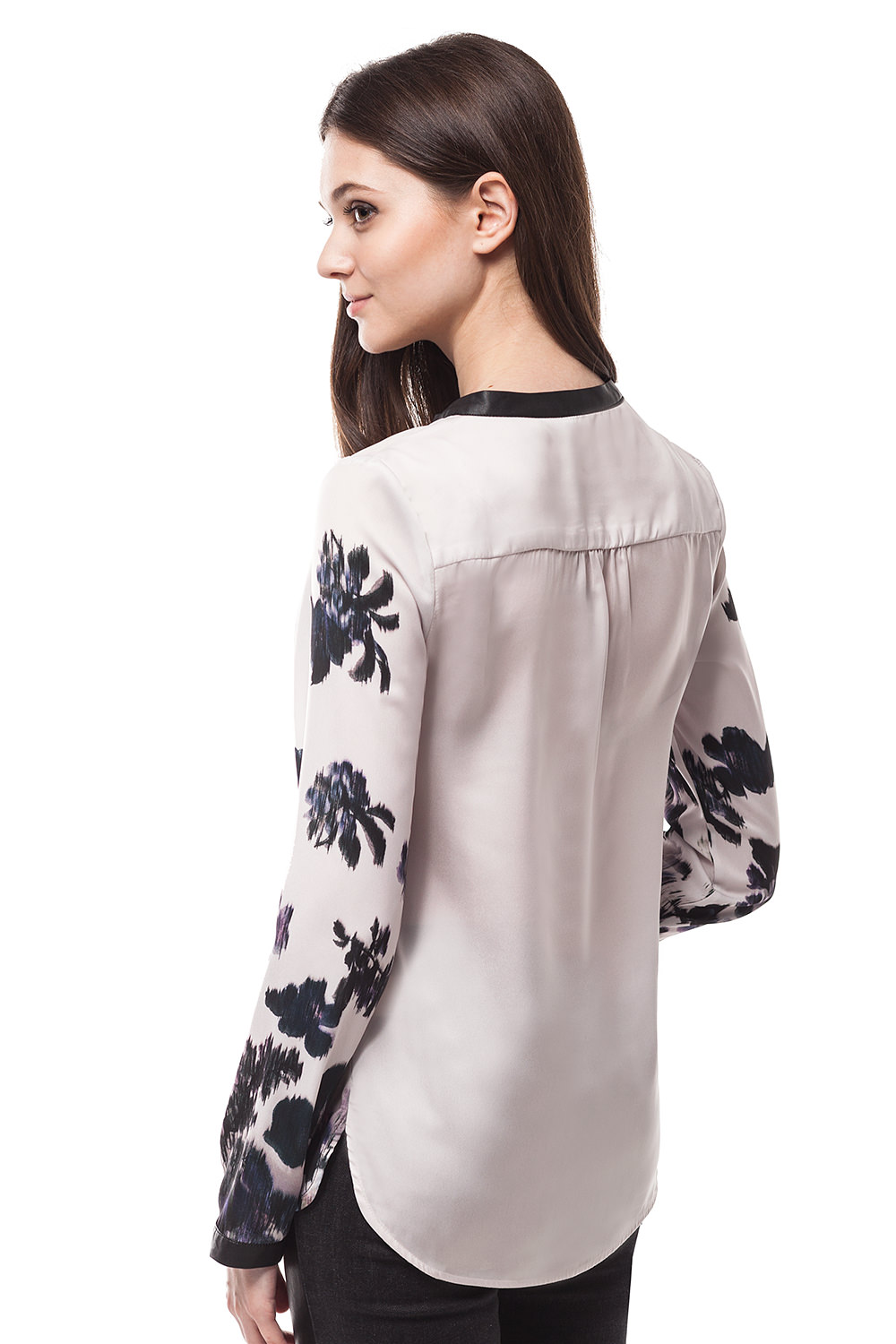 Фото товара 8779, шелковая блузка с цветочным принтом