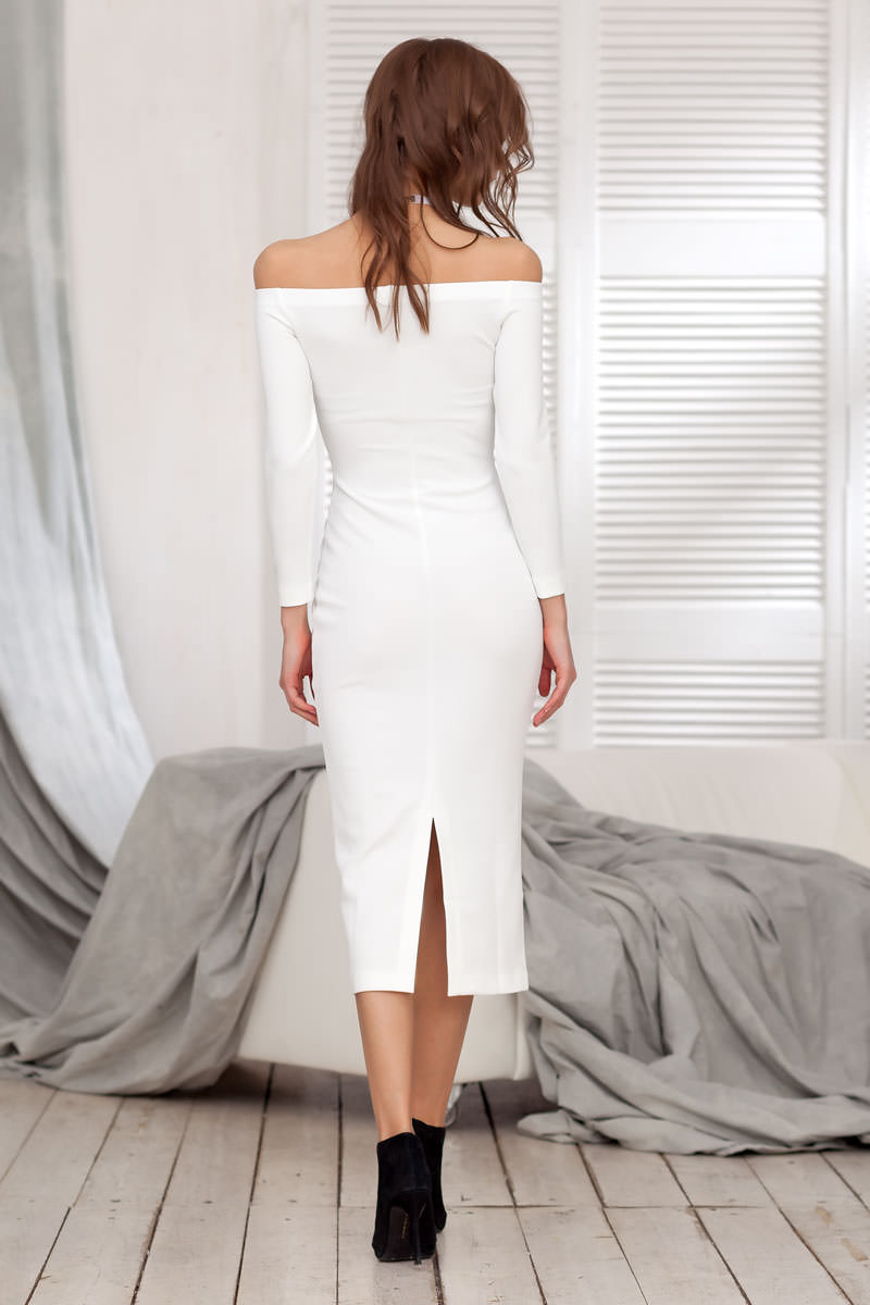 Фото товара 9051, белое платье с открытыми плечами